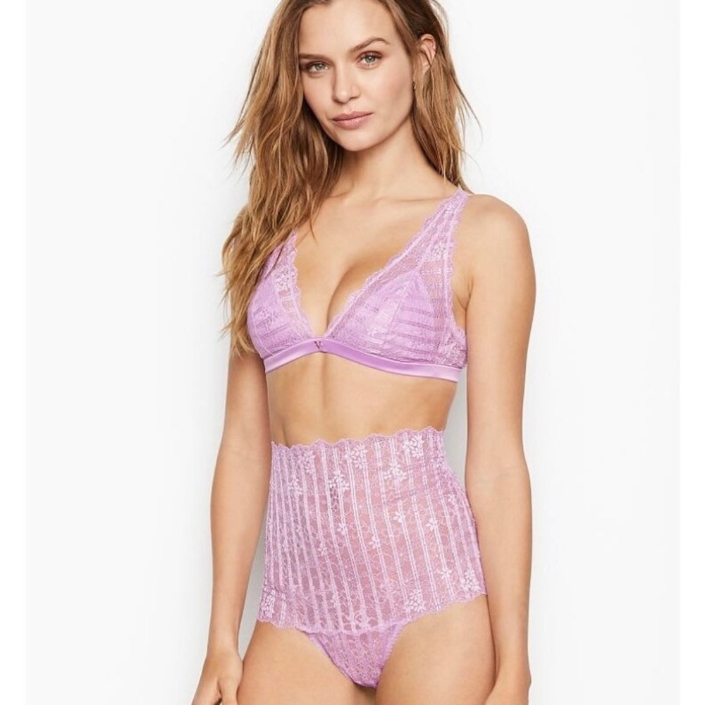 Victoria's Secret High Rise Lace Thong Medium